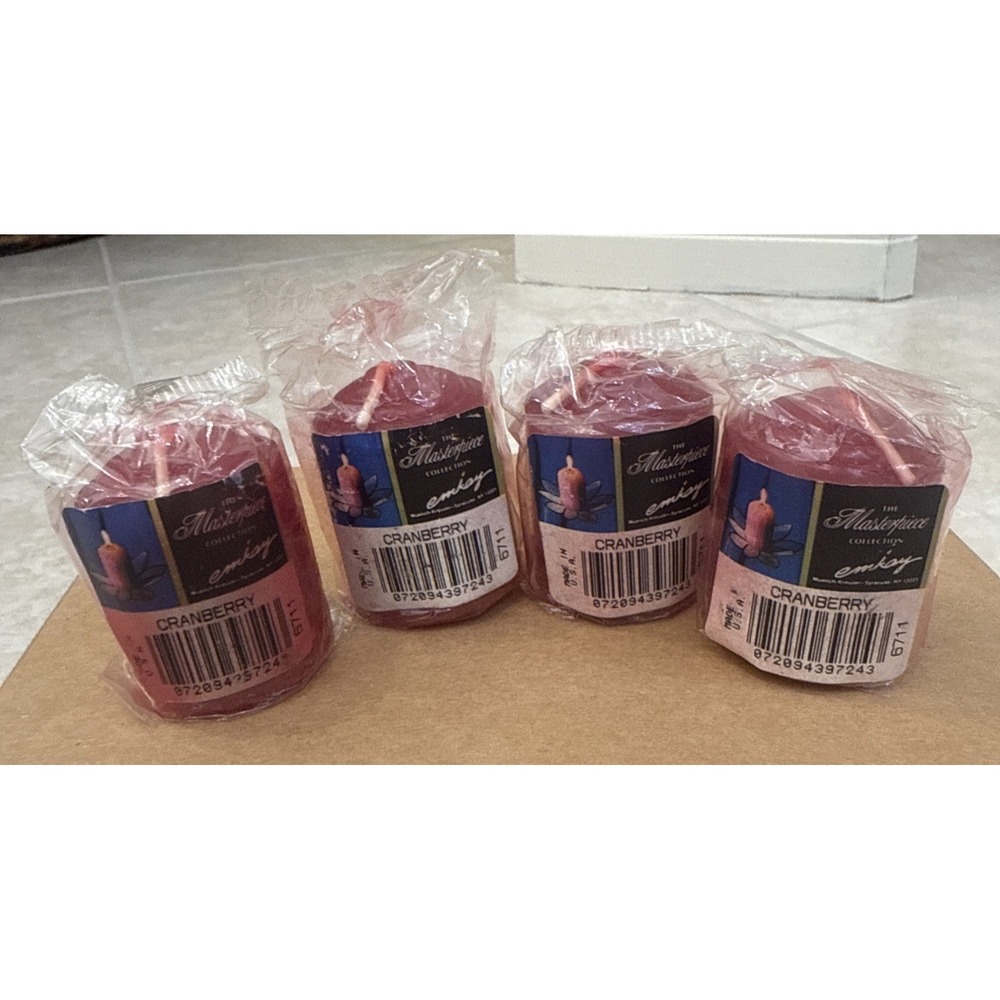 Vintage Votive‎ THE MASTERPIECE COLLECTION Candles 4 Pcs CRANBERRY in Package